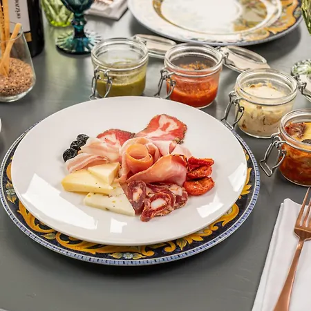 Hotel Tenuta Contessa Farm & Cosenza 3*