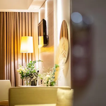 호텔 Tenuta Contessa Farm & Cosenza 3*
