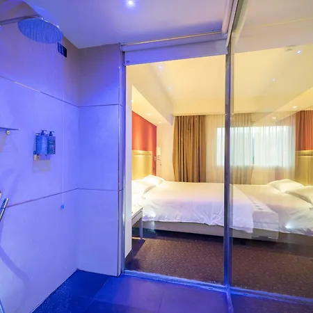 Tenuta Contessa Farm & Cosenza Hotel 3*