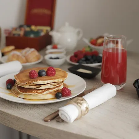 Tenuta Contessa Farm & Cosenza Hotel 3*