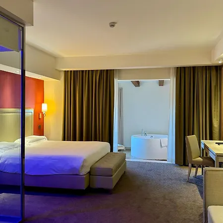 Tenuta Contessa Farm & Cosenza Hotel 3*