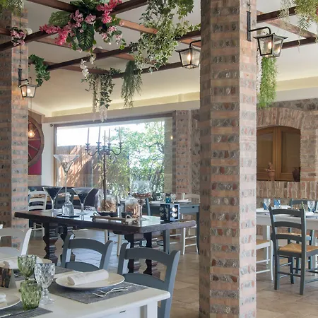 Hotel Tenuta Contessa Farm & Cosenza 3*