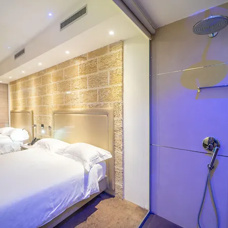 Tenuta Contessa Farm & Cosenza Hotel 3*