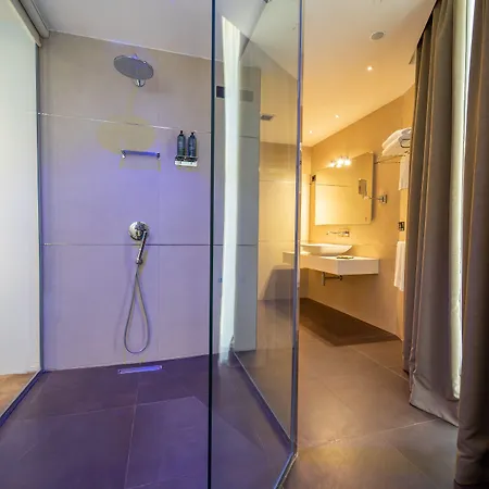 Tenuta Contessa Farm & Cosenza 3* مونتالتو أوفوجو