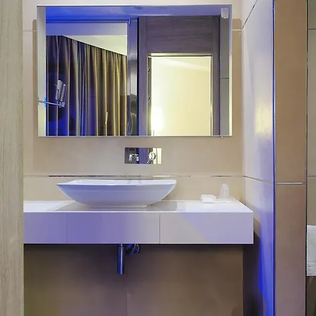 Tenuta Contessa Farm & Cosenza Hotel 3*