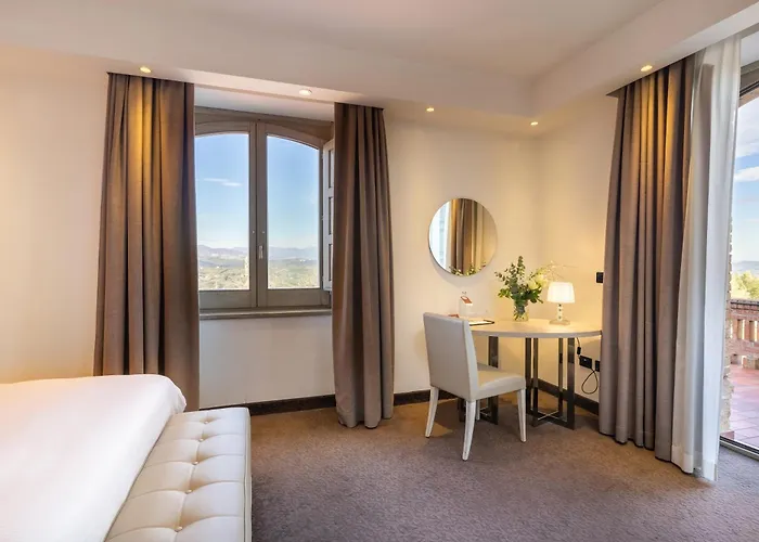 Tenuta Contessa Farm & Cosenza 蒙塔尔托乌富戈