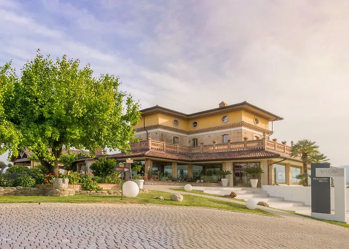 Tenuta Contessa Farm & Cosenza 酒店 蒙塔尔托乌富戈